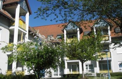 Hof der Seniorenwohnanlage