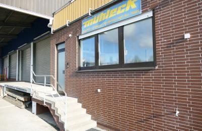 Wohn- und Bürogebäude in Könighofen