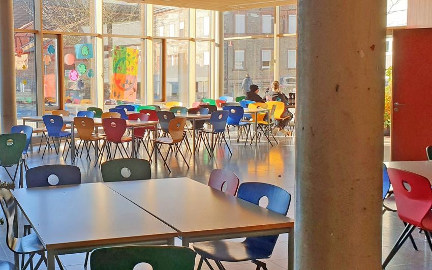 Schulcafeteria